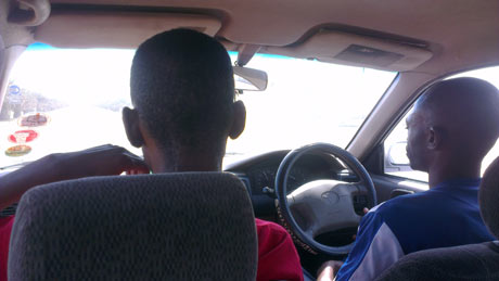 Namibië: shared taxi to Swakopmund